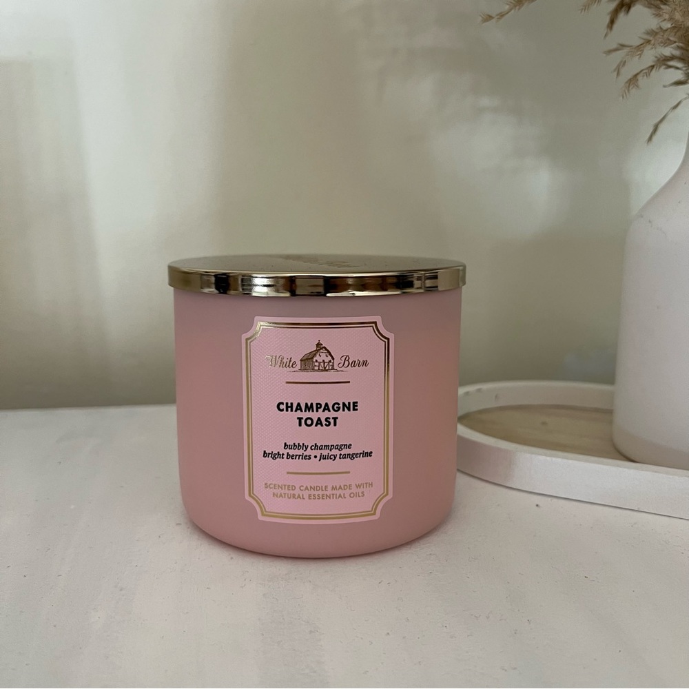 NWT Bath & Body Works Champagne Toast 3 Wick Candle ✨